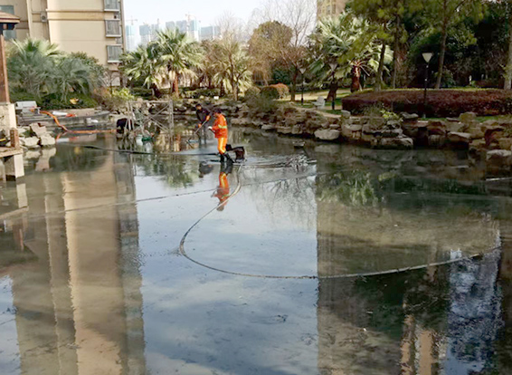 泗水景观池淤泥清理